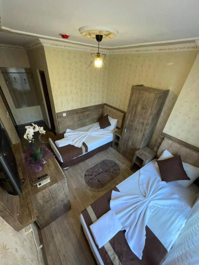 Hotel özgür